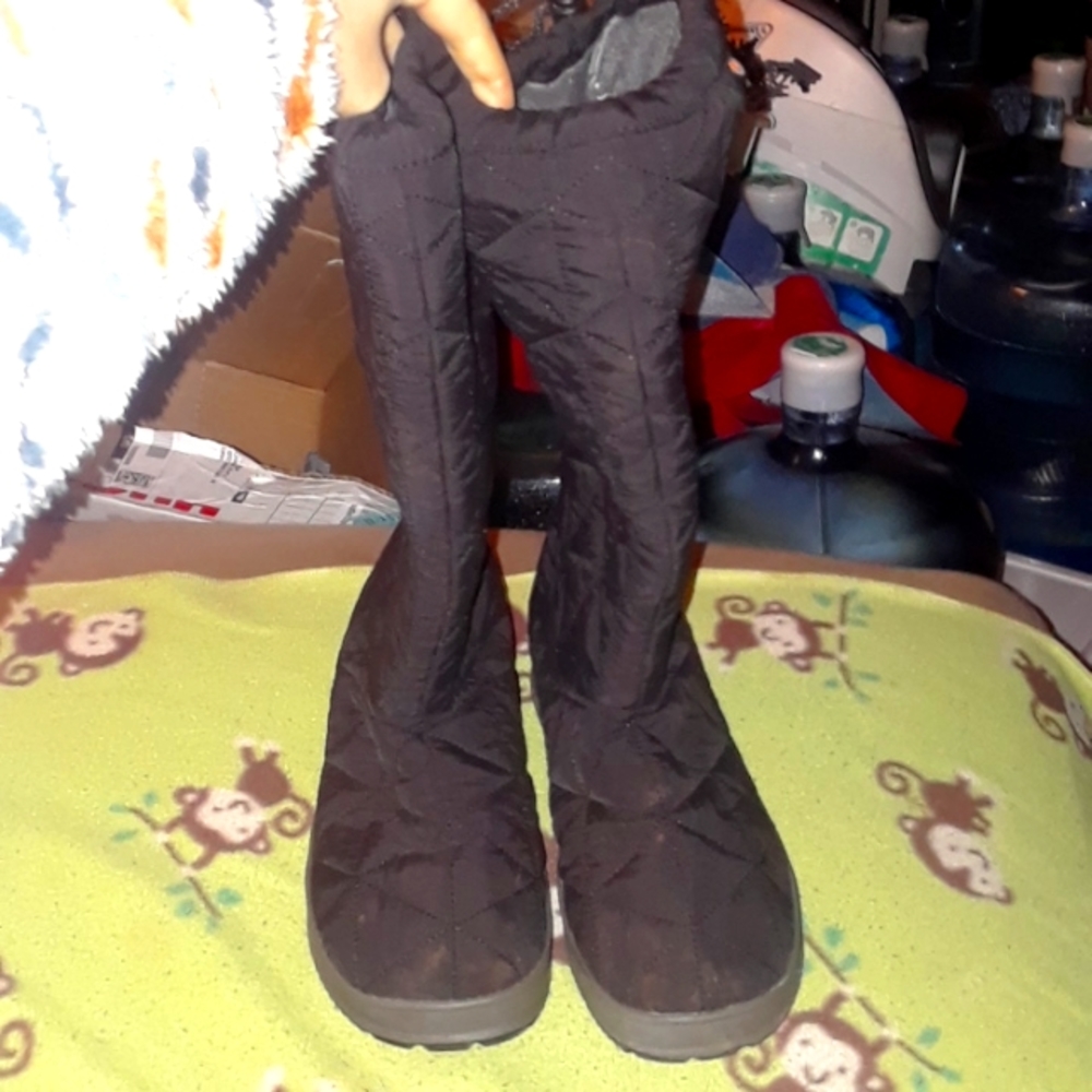 Rebound bogs. Rain boots